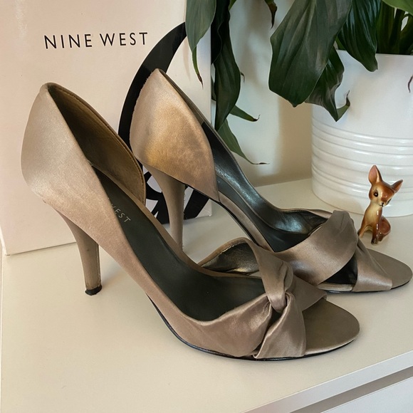 Nine West open-toe heels - Picture 3 of 5